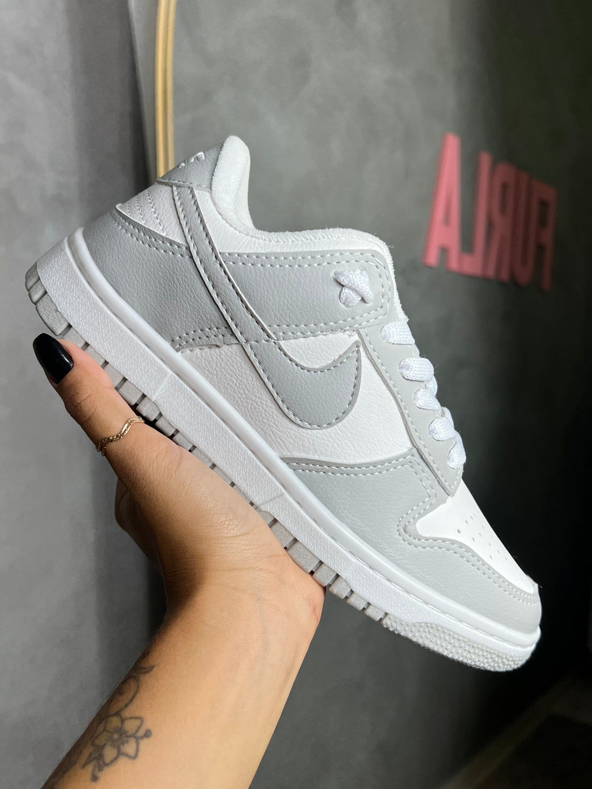 Tênis Dunk Low Branco Cinza