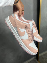 Tênis Dunk Low Rosa